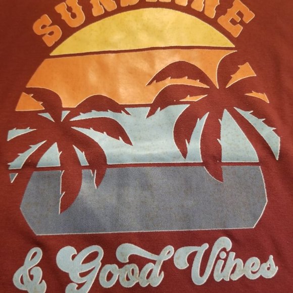 Sunshine & Good Vibes Women's Retro Style T-Shit ~Brand New Without Tags~ - Picture 4 of 6